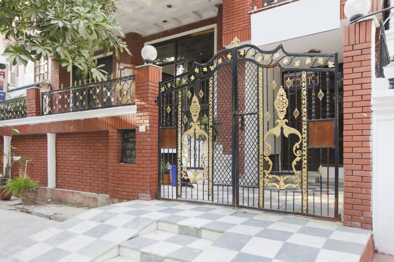 Hotel Flagship 13641 Elgin Terrace à Alīpur Extérieur photo